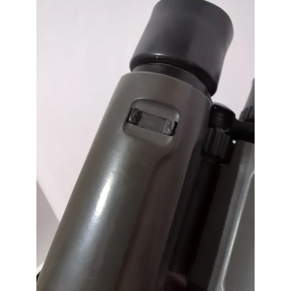 NIKON 8X40 6.5 WATERPROOF JAPAN BINOCULARS and carrying case no lens cap